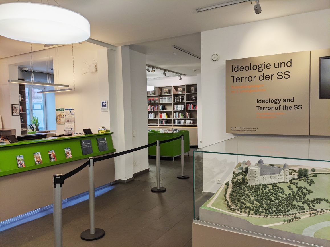 Foyer Erinnerungs- und Gedenkstätte